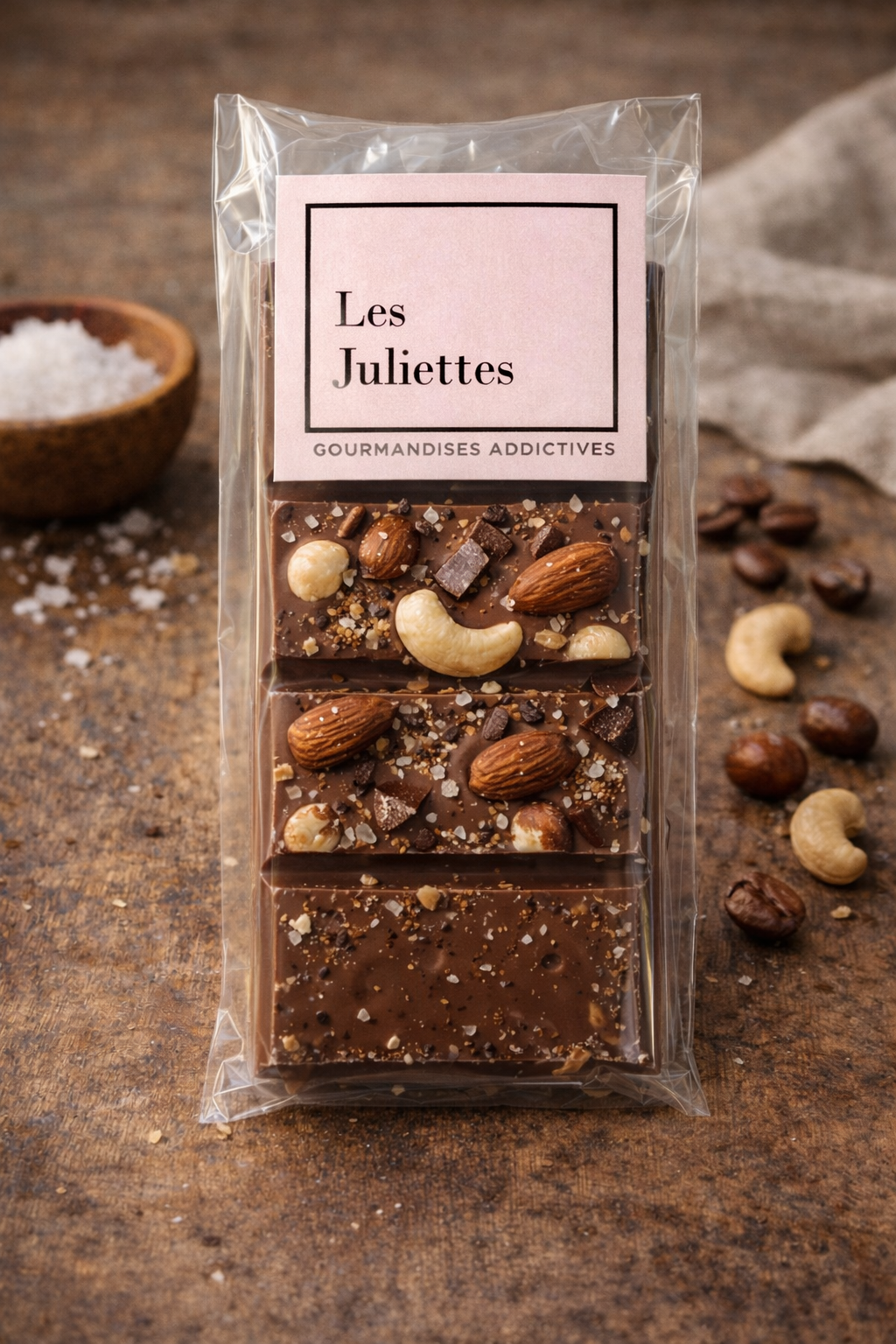 TABLETTE DE CHOCOLAT AU LAIT aux Juliettes et fleur de sel